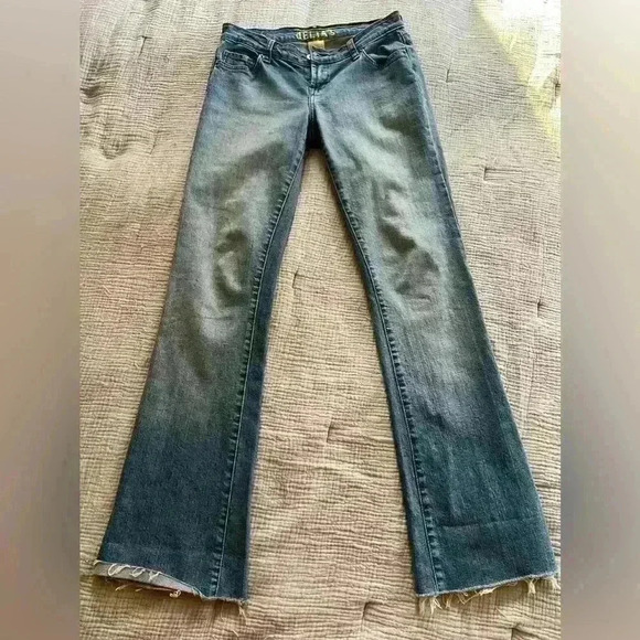 Delia’s Kick and Flare Low-Rise Jeans | 1/2 | Medium Blue Wash - Picture 10 of 10